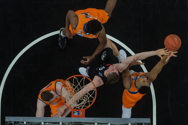 队难现反击 队难现反击