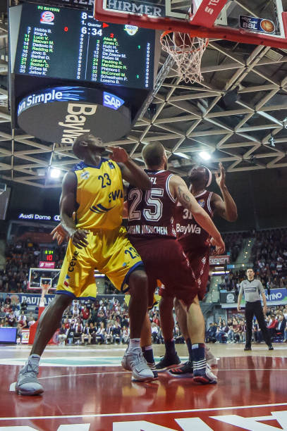 滕哈赫会立 滕哈赫会立