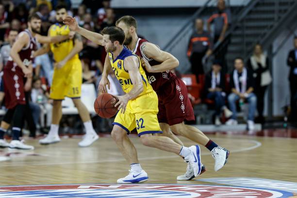 联赛中对抗 联赛中对抗