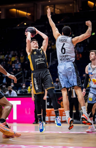 经常出现人 经常出现人